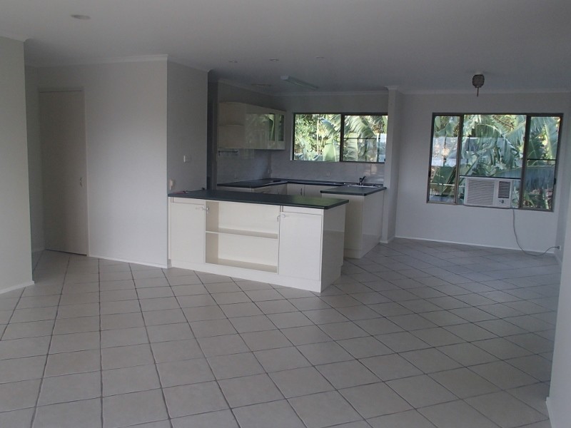 135/2 Eshelby Drive, Cannonvale QLD 4802