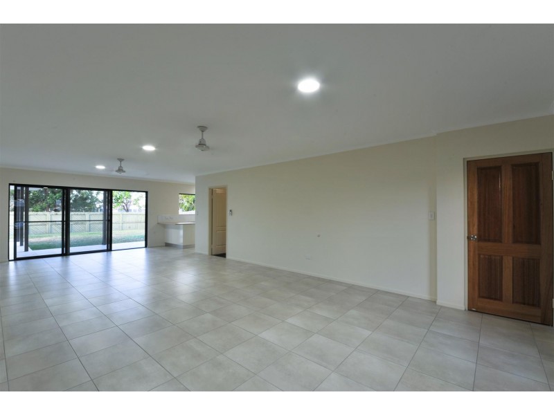 25 Calista Court, Proserpine QLD 4800