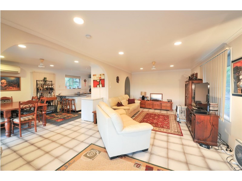 12 Woomerah Avenue, Cannonvale QLD 4802