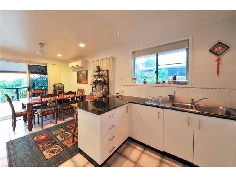 12 Woomerah Avenue, Cannonvale QLD 4802