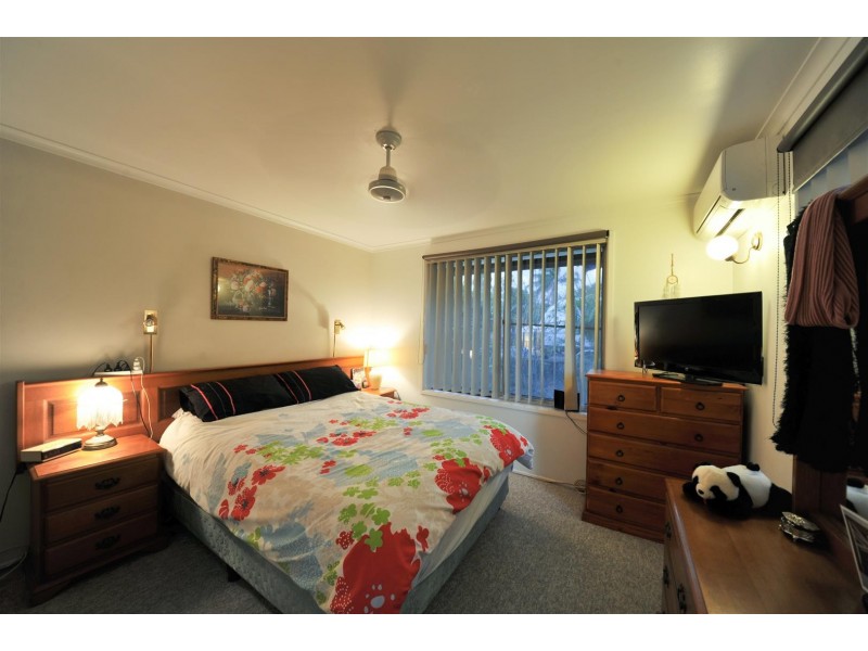 12 Woomerah Avenue, Cannonvale QLD 4802