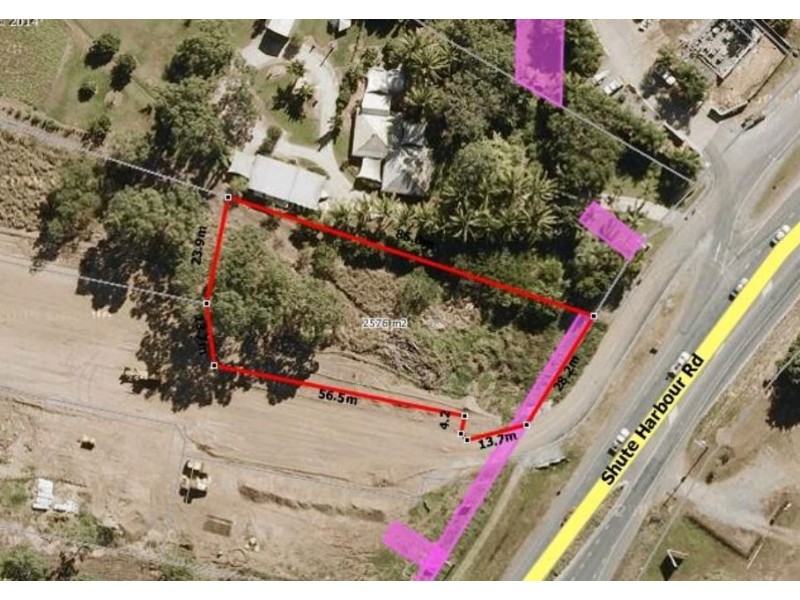 7 and 8/11 Shute Harbour Road, Cannonvale QLD 4802