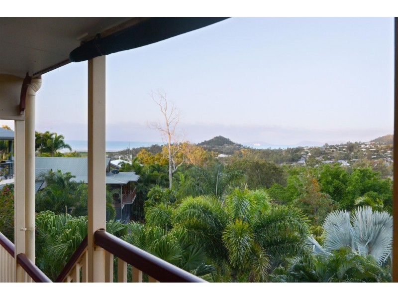 24/14 Hamilton Avenue, Cannonvale QLD 4802