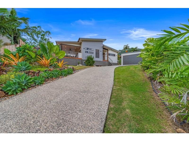 10 Ryben Court, Cannonvale QLD 4802