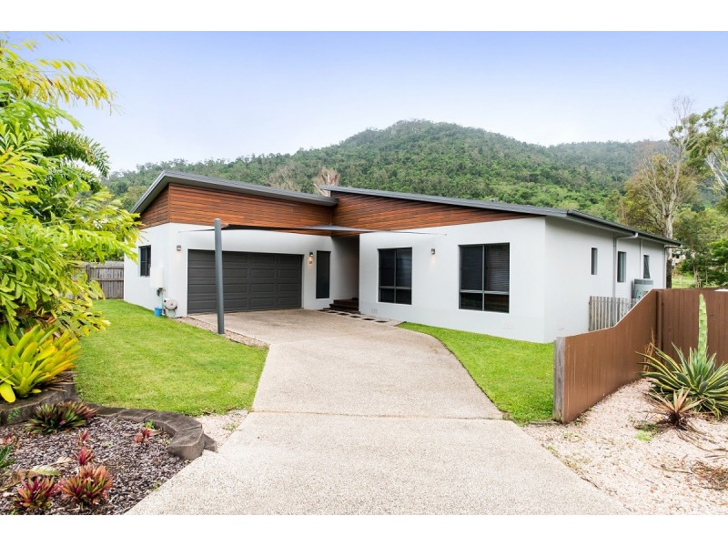 10 Jonquill Court, Cannonvale QLD 4802
