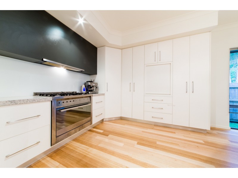 10 Jonquill Court, Cannonvale QLD 4802