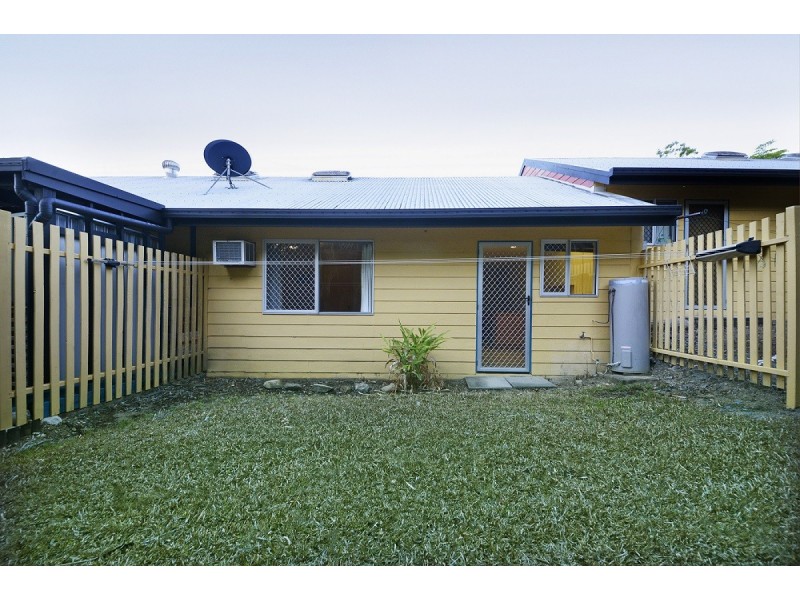 27/28 Island Drive, Cannonvale QLD 4802