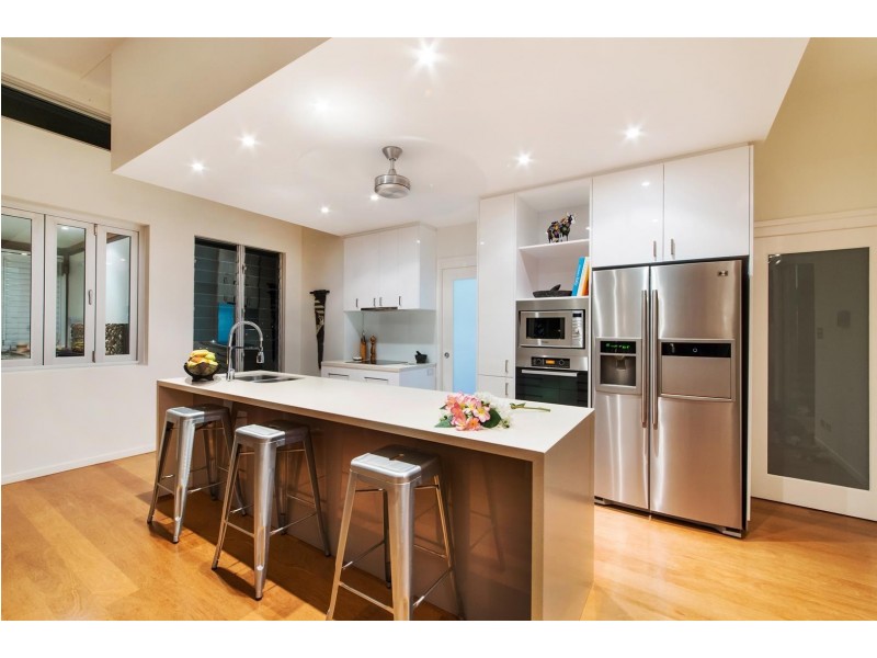 7 Summit Ave, Airlie Beach QLD 4802