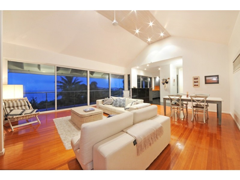 9 Shutehaven Close, Shute Harbour QLD 4802