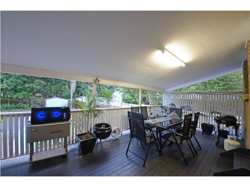 6 Picaninni Close, Cannonvale QLD 4802