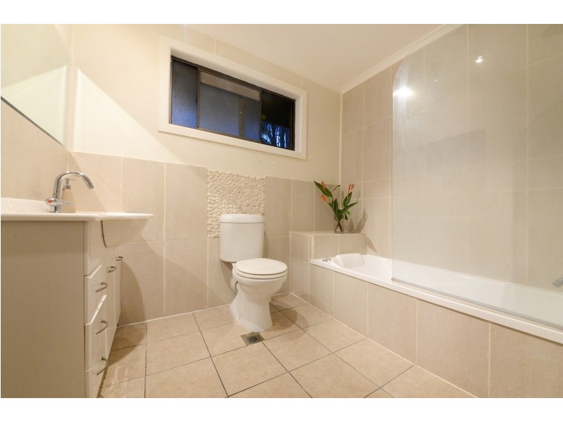 6 Picaninni Close, Cannonvale QLD 4802