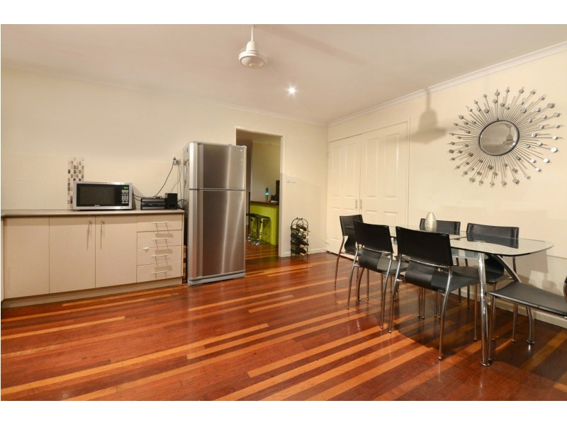 6 Picaninni Close, Cannonvale QLD 4802