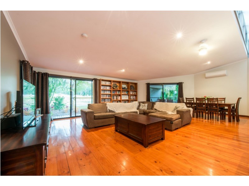 64 Valley Drive, Cannonvale QLD 4802