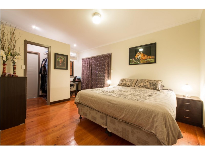 64 Valley Drive, Cannonvale QLD 4802