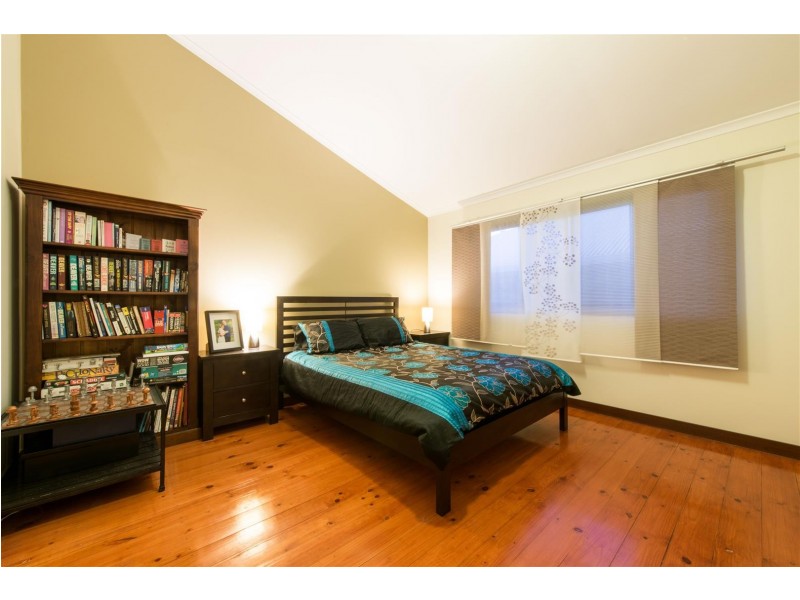 64 Valley Drive, Cannonvale QLD 4802