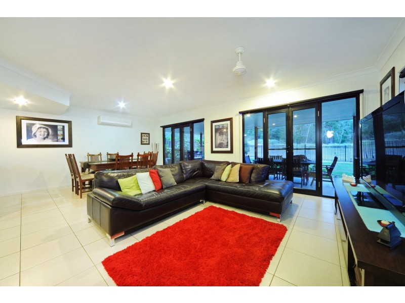 92 Abell Road, Cannonvale QLD 4802