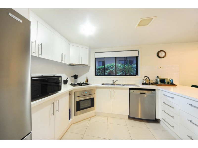 92 Abell Road, Cannonvale QLD 4802