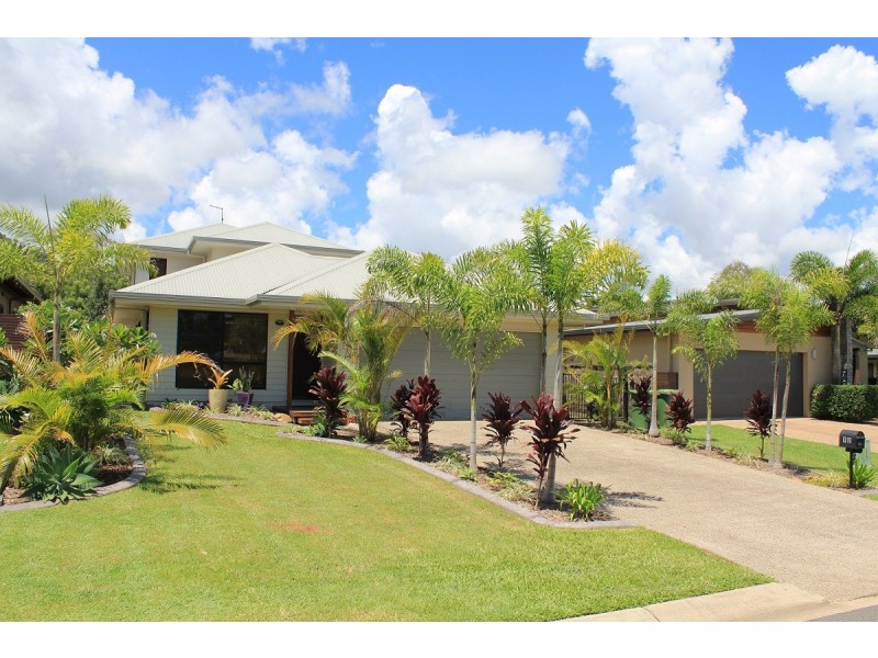 92 Abell Road, Cannonvale QLD 4802