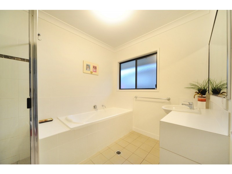 92 Abell Road, Cannonvale QLD 4802