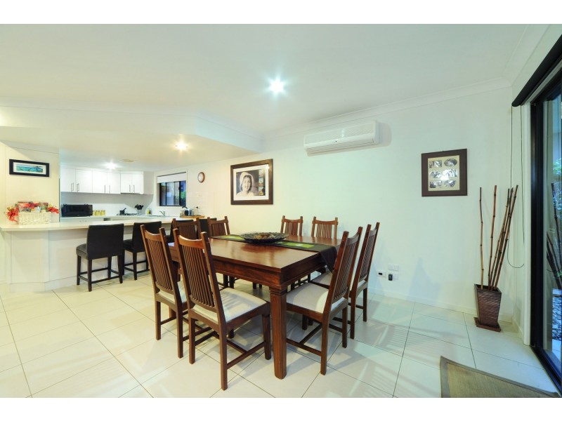 92 Abell Road, Cannonvale QLD 4802
