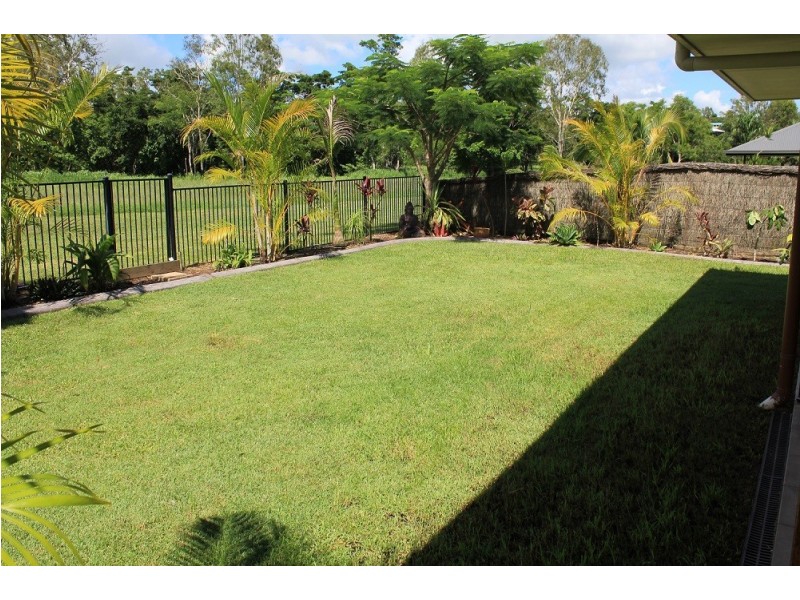 92 Abell Road, Cannonvale QLD 4802