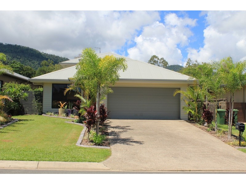 92 Abell Road, Cannonvale QLD 4802