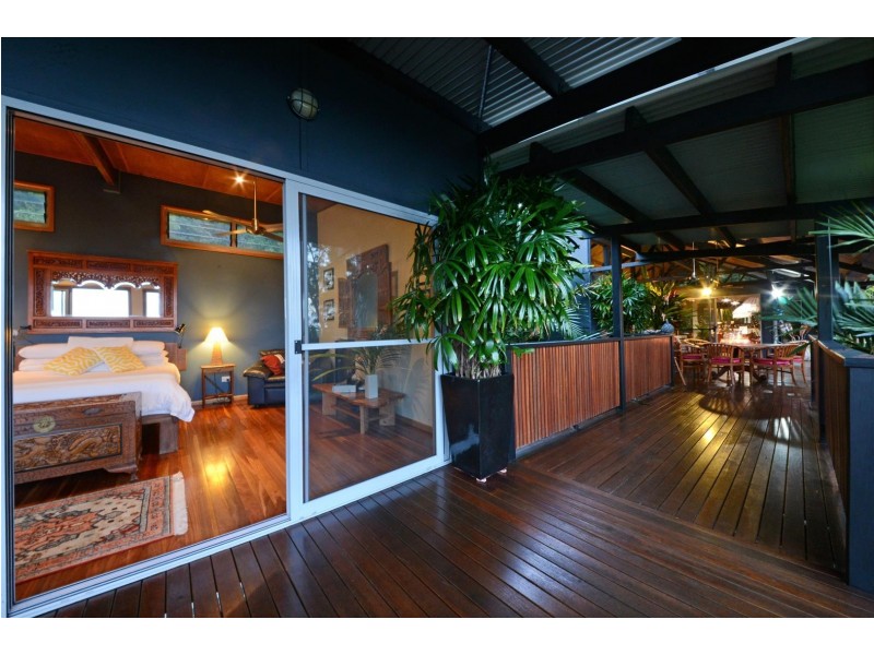 20 Macona Crescent, Cannonvale QLD 4802