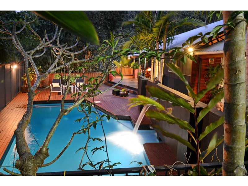 20 Macona Crescent, Cannonvale QLD 4802