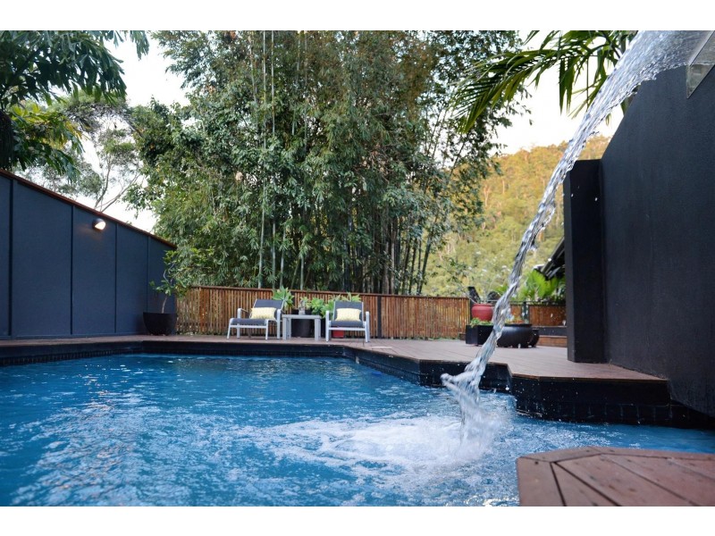 20 Macona Crescent, Cannonvale QLD 4802