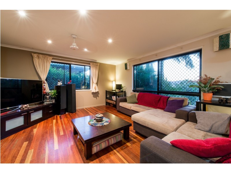 32 Jones Road, Cannonvale QLD 4802