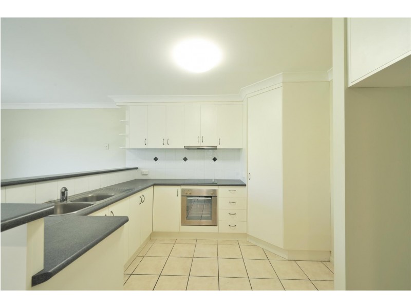 1/24 Banksia Court, Cannonvale QLD 4802