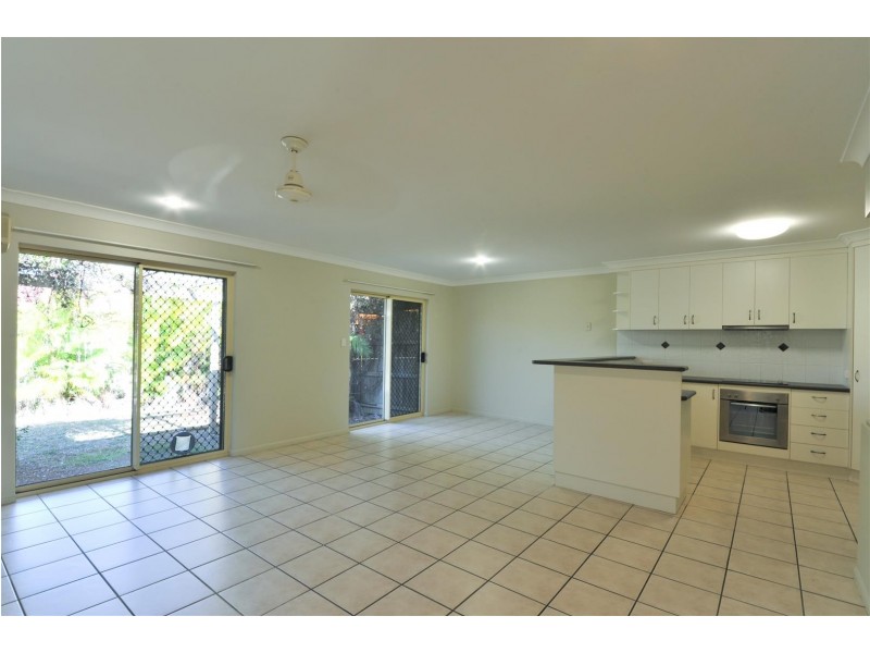 1/24 Banksia Court, Cannonvale QLD 4802