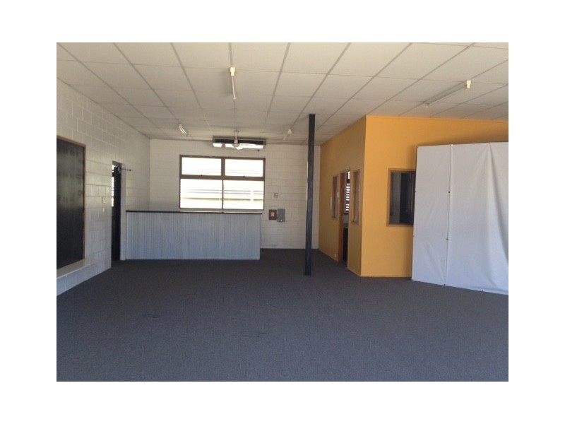 1 / 4 McIntosh Drive, Cannonvale QLD 4802