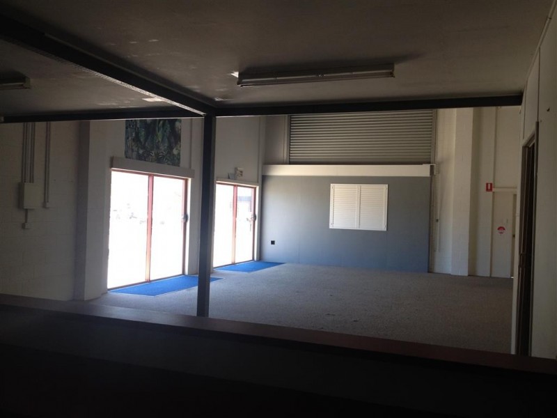 1a/21 Carlo Drive, Cannonvale QLD 4802