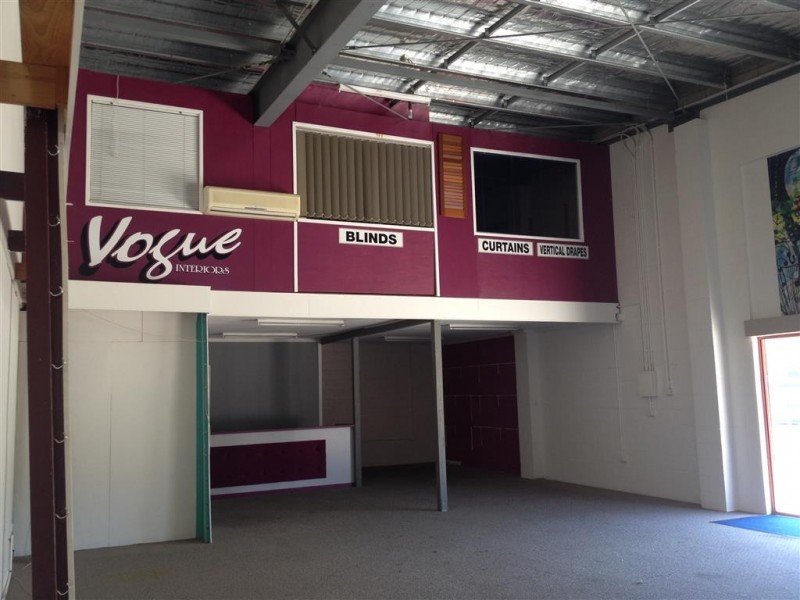 1a/21 Carlo Drive, Cannonvale QLD 4802