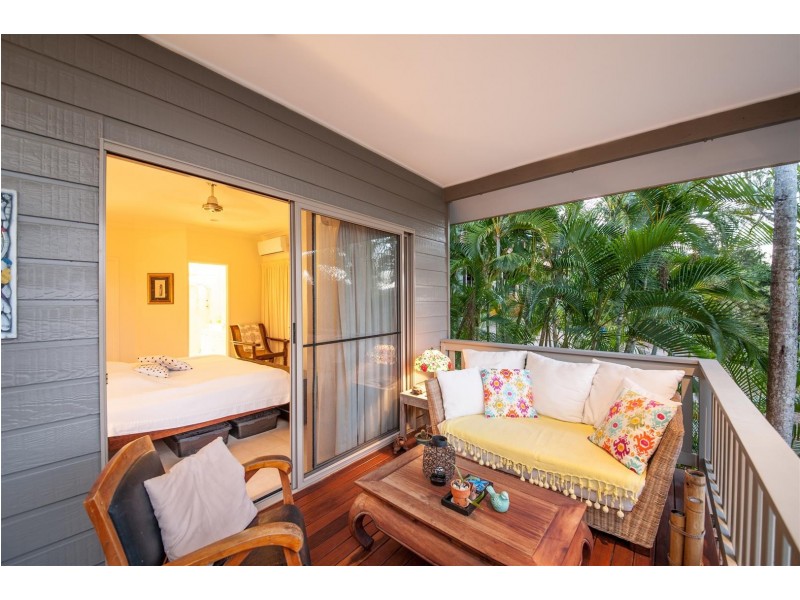 3 Country Road, Cannonvale QLD 4802