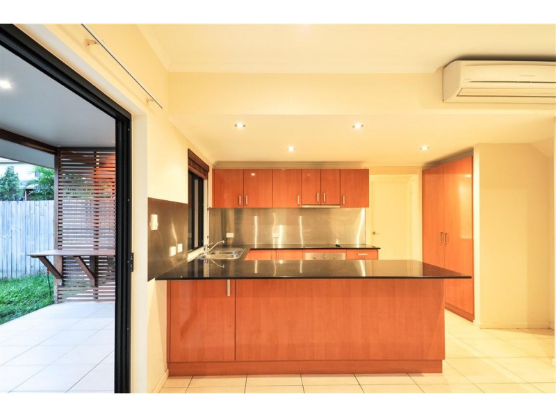 22/25 The Grove, Abell Road, Cannonvale QLD 4802