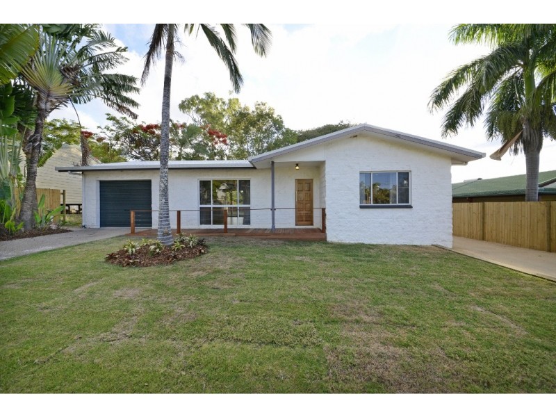 4 Jones Road, Cannonvale QLD 4802