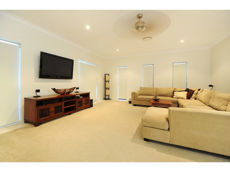 73 Country Road, Cannonvale QLD 4802