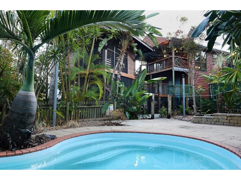 16 Macarthur Drive, Cannonvale QLD 4802