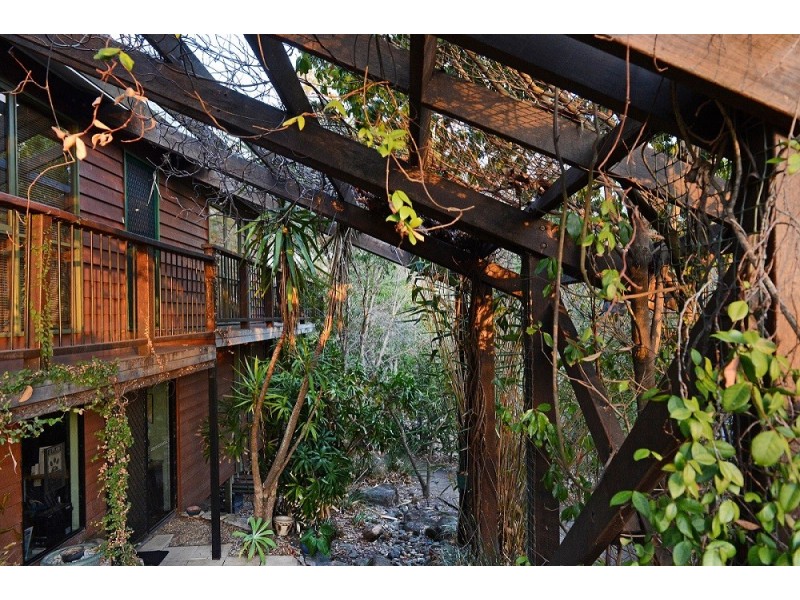 16 Macarthur Drive, Cannonvale QLD 4802