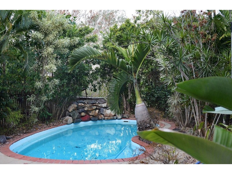 16 Macarthur Drive, Cannonvale QLD 4802