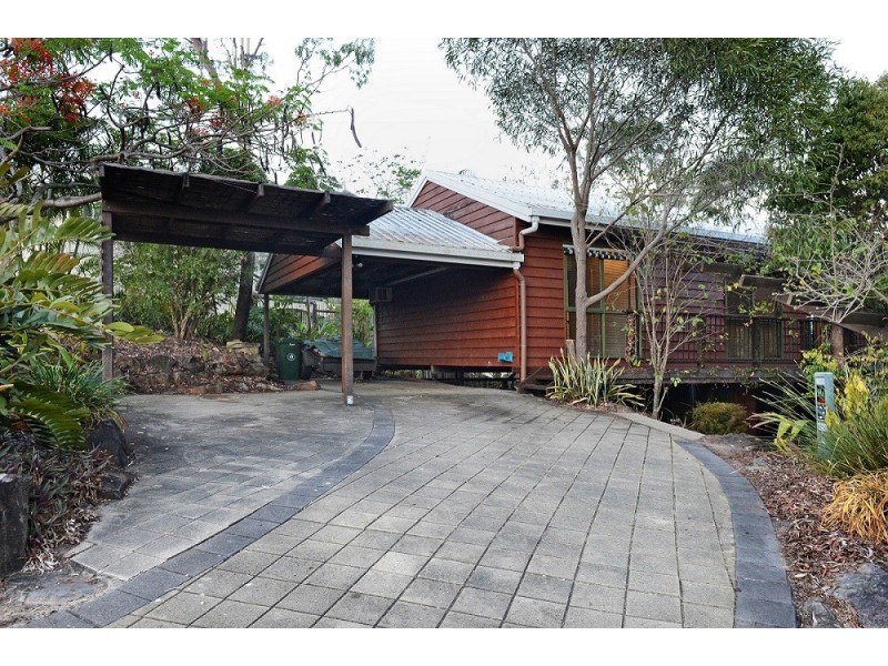 16 Macarthur Drive, Cannonvale QLD 4802