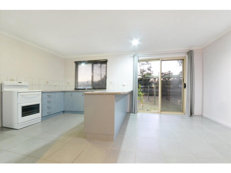 40 South Molle Boulevard, Cannonvale QLD 4802