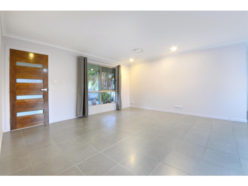 40 South Molle Boulevard, Cannonvale QLD 4802