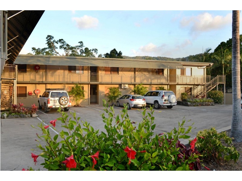 48 Coral Esplanade, Cannonvale QLD 4802