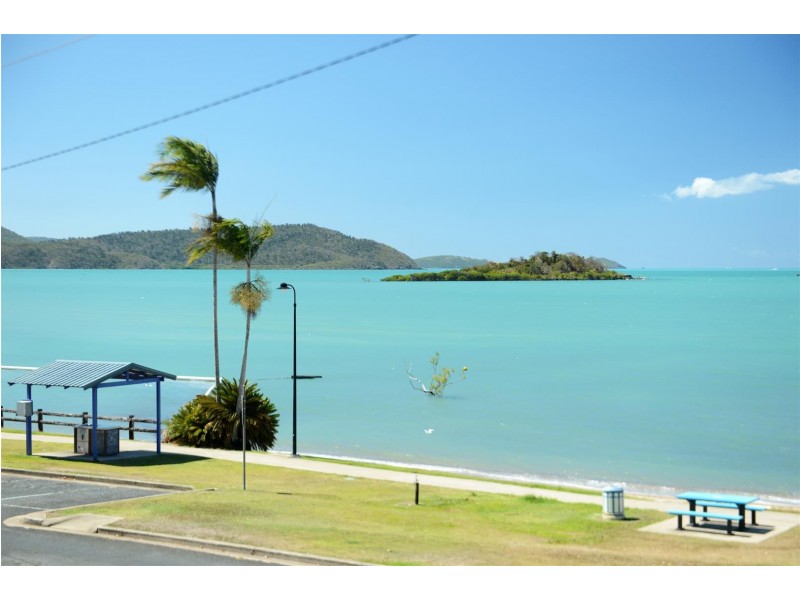 48 Coral Esplanade, Cannonvale QLD 4802