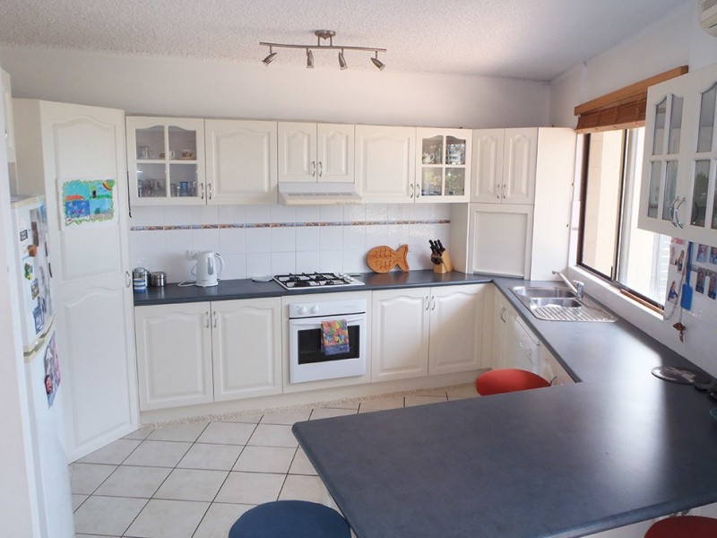 48 Coral Esplanade, Cannonvale QLD 4802