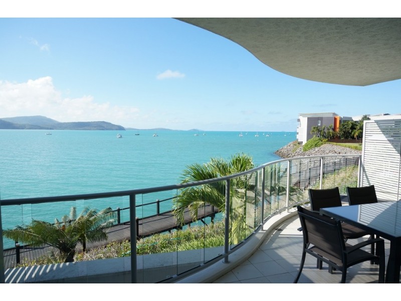 240/159 Shingley Drive, Cannonvale QLD 4802
