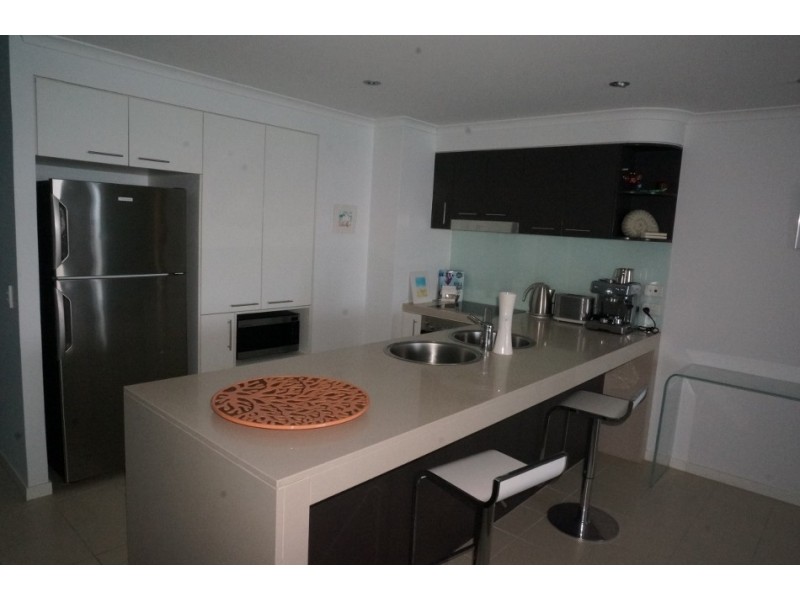 240/159 Shingley Drive, Cannonvale QLD 4802